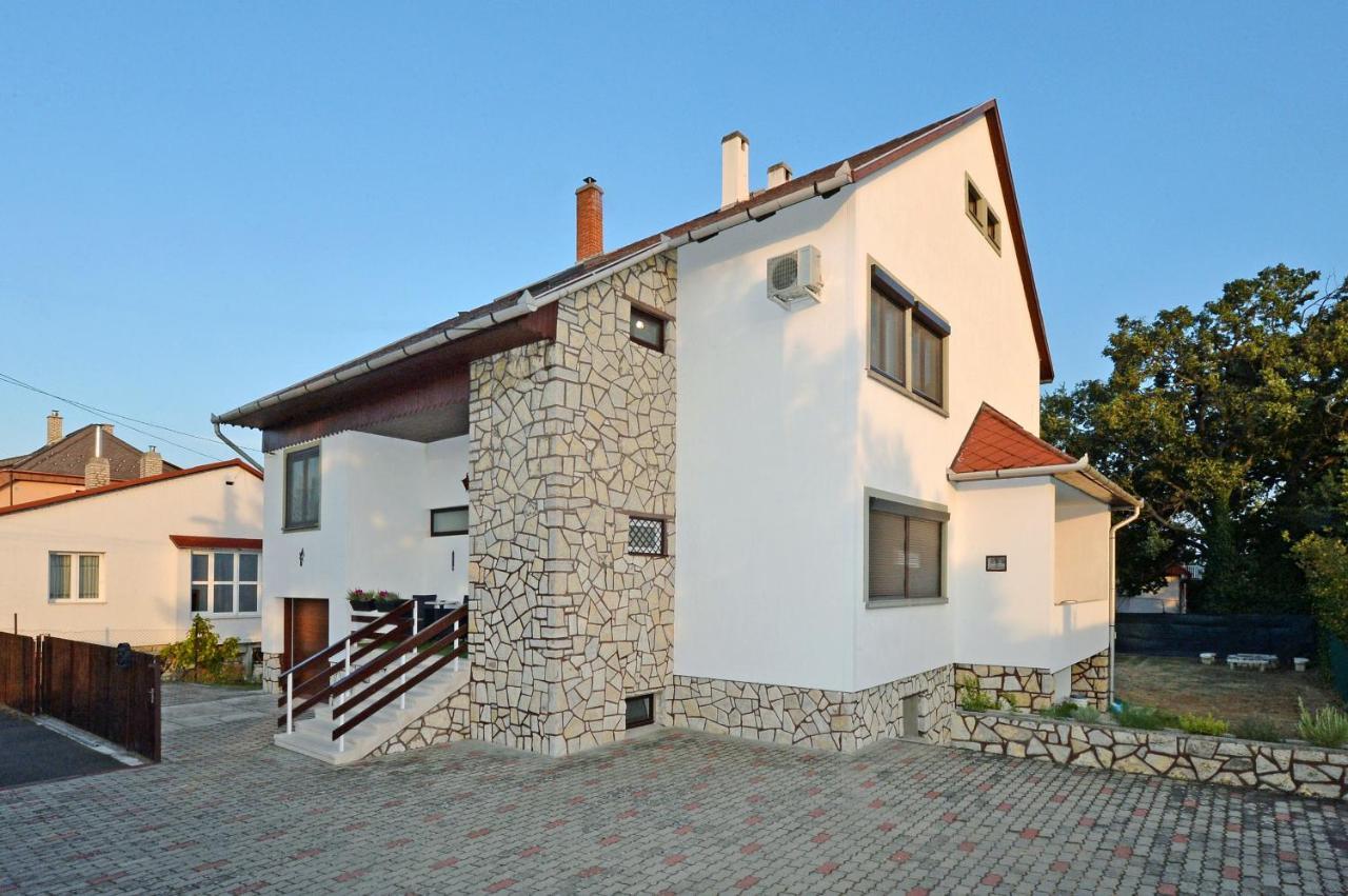Blackbird Apartment Balatonfured Exterior photo